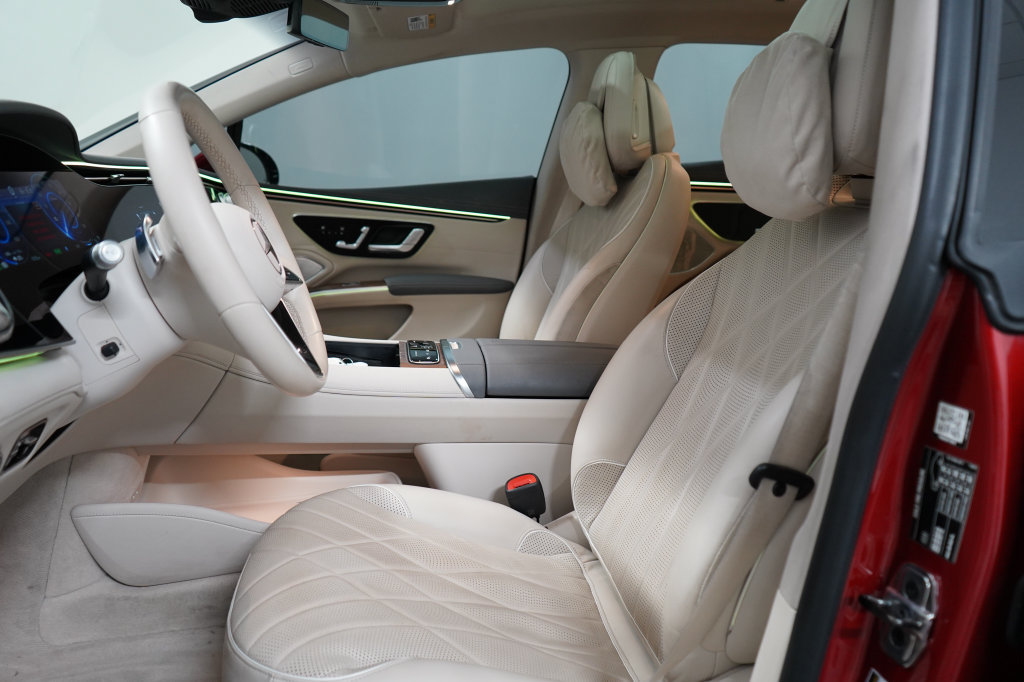 Used 2023 Mercedes-Benz EQS 580 4MATIC Sedan w/ Exclusive Trim Package image 14