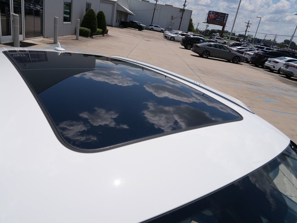 Used 2023 Audi Q5 2.0T Premium Plus w/ Premium Plus Package AWD/4WD image 12