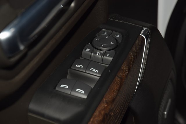 Used 2023 GMC Sierra 3500 Denali w/ Denali Ultimate Package image 51