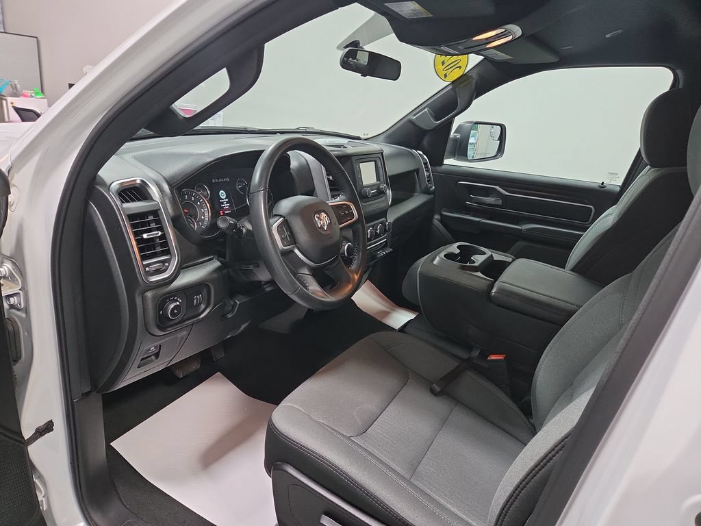 Used 2024 RAM 1500 Big Horn AWD/4WD image 32
