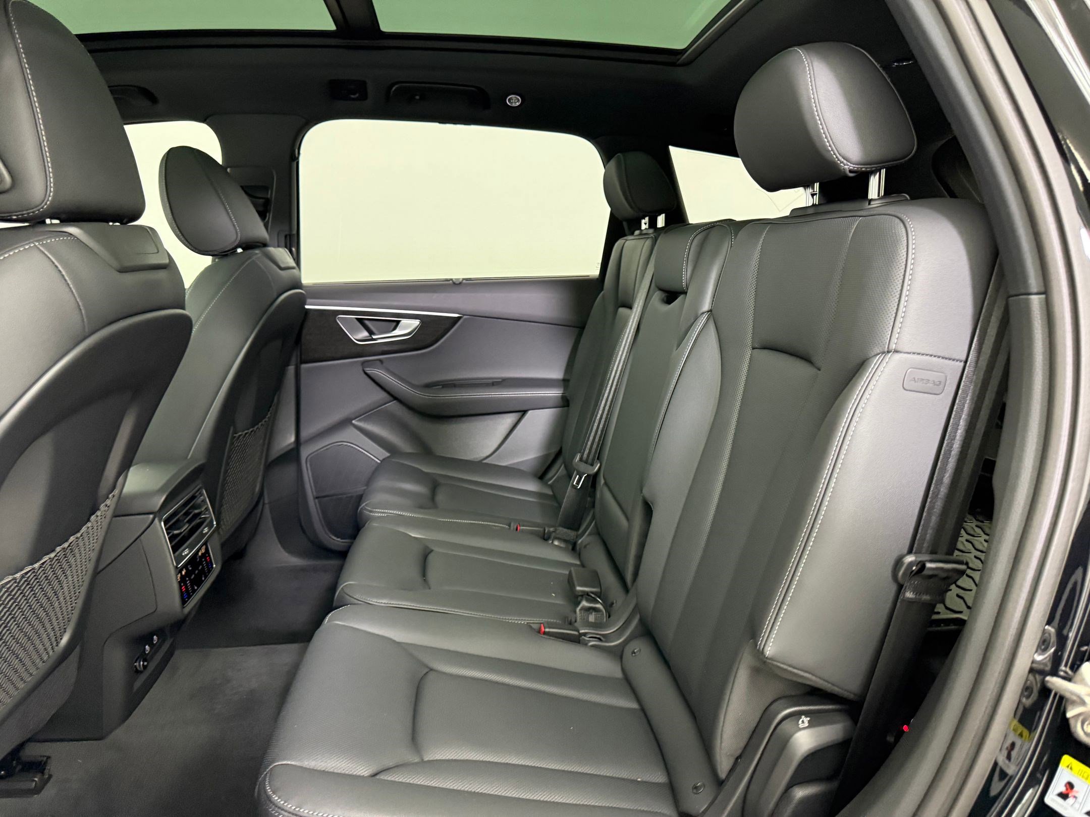 New 2026 Audi Q7 3.0T Premium Plus AWD/4WD image 15