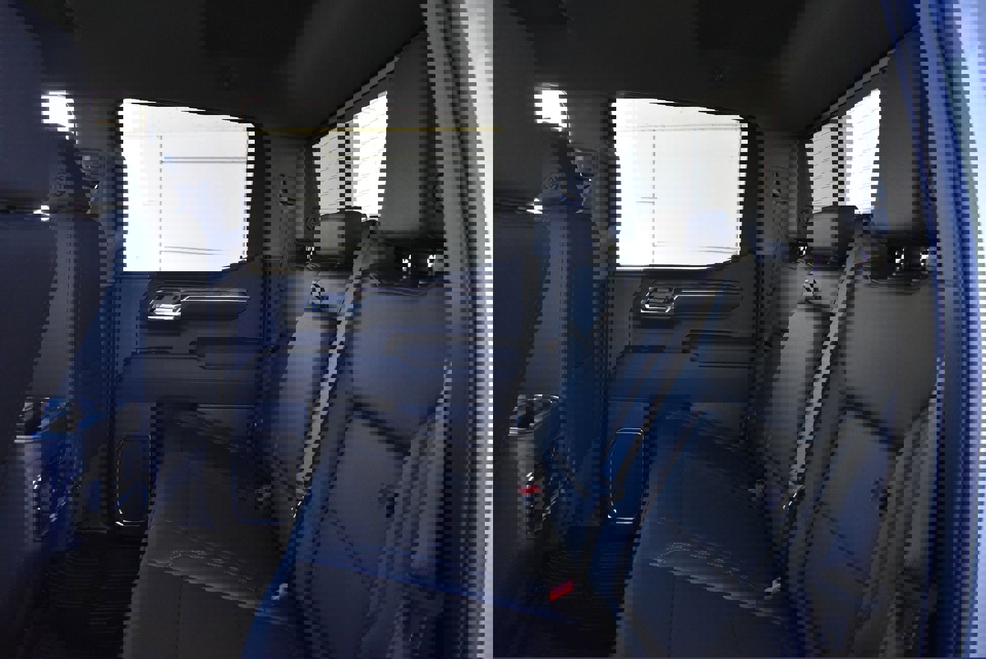 New 2026 GMC Sierra 1500 SLT w/ SLT Convenience Package image 17