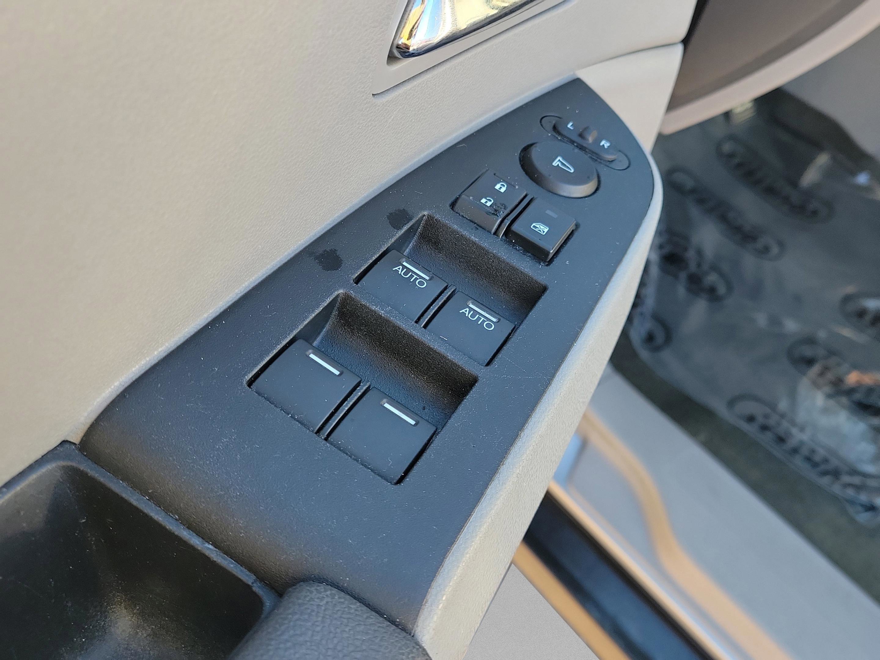 Used 2016 Honda Odyssey EX-L image 17