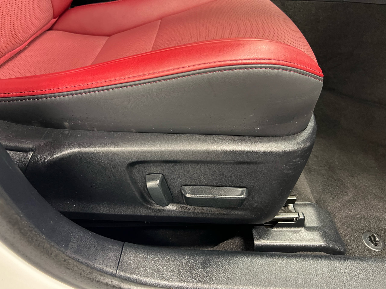 Used 2024 Lexus IS 300 w/ Comfort Package image 15