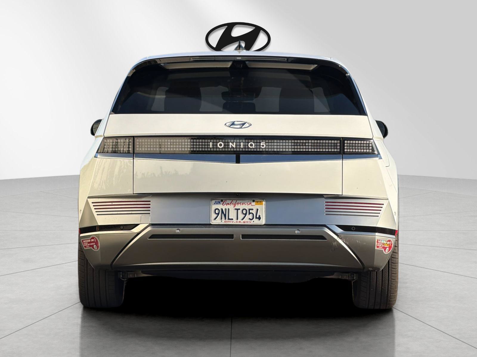 Certified 2024 Hyundai Ioniq 5 Limited RWD image 4