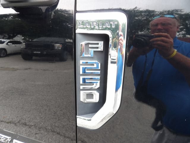 Used 2017 Ford F250 Lariat w/ Lariat Value Package AWD/4WD image 13