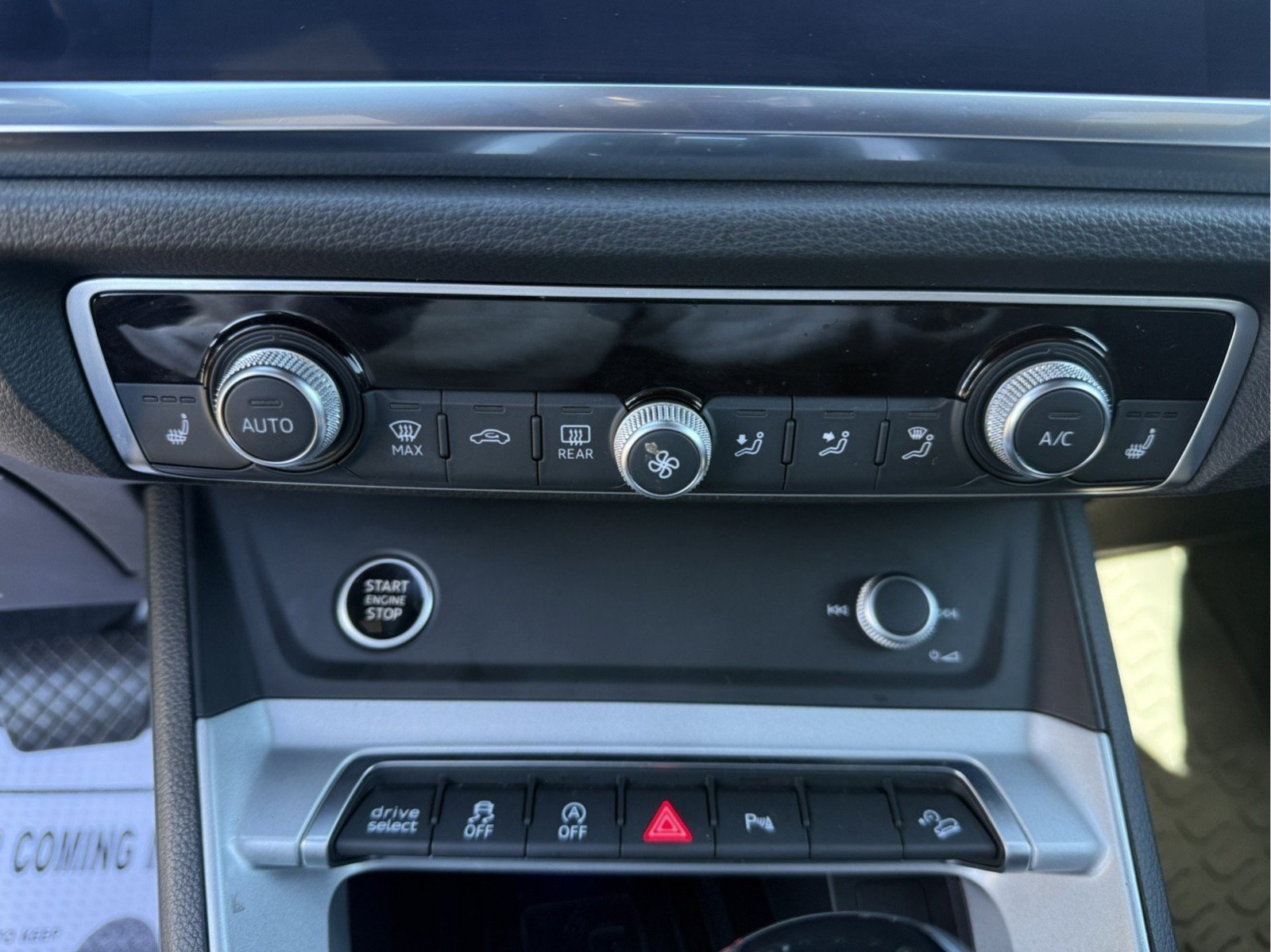 Used 2021 Audi Q3 2.0T Premium Plus w/ Premium Plus Package image 14