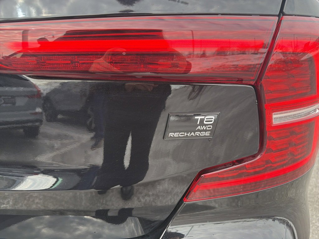 Certified 2023 Volvo S60 T8 Plus w/ Climate Package image 4