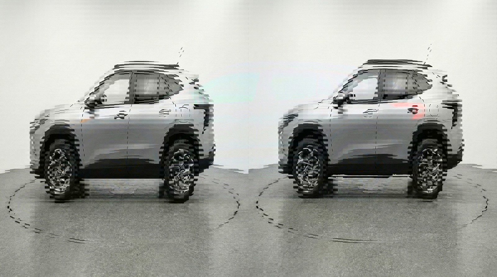 Used 2025 Chevrolet Trax LT w/ LT Convenience Package image 4