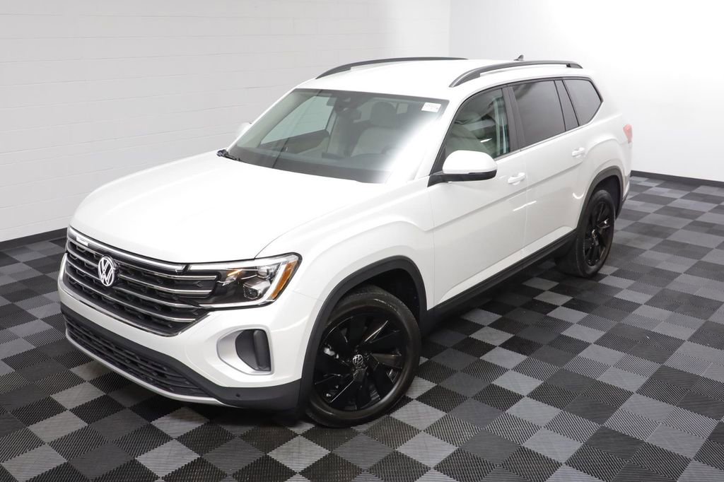 New 2026 Volkswagen Atlas SE AWD/4WD image 2