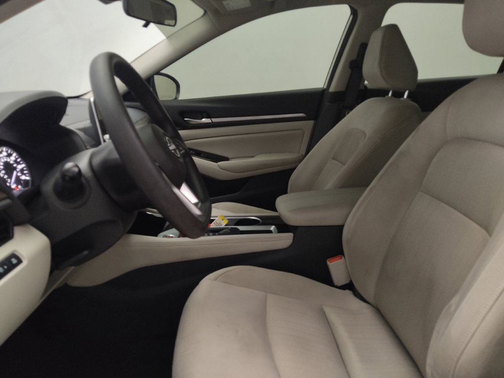 Used 2023 Nissan Altima 2.5 SV FWD image 17