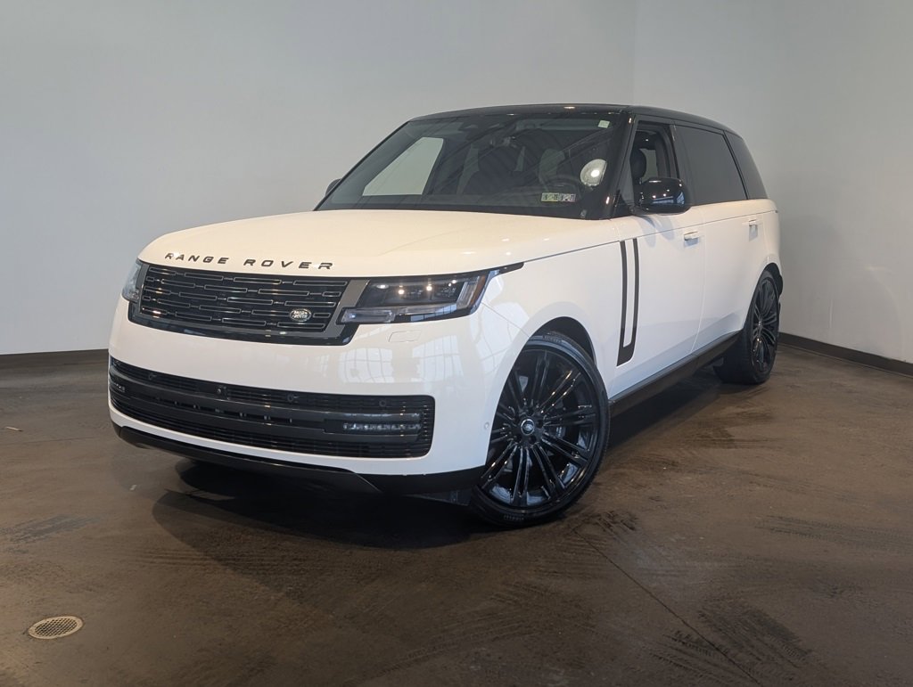Used 2025 Land Rover Range Rover Long Wheelbase SE image 1
