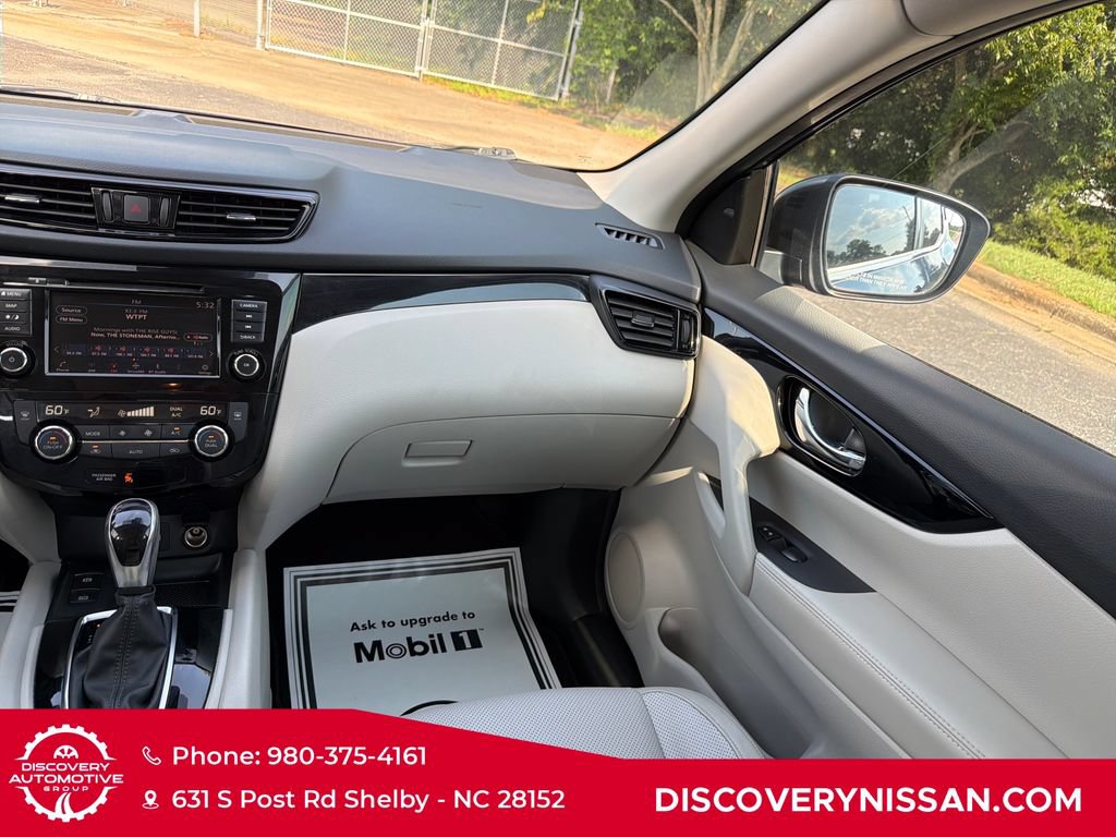 Certified 2022 Nissan Rogue Sport SL AWD/4WD image 35