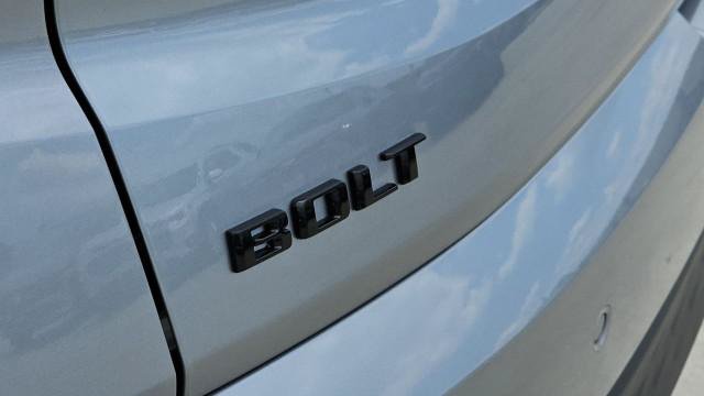 New 2027 Chevrolet Bolt LT w/ LPO, All-Weather Package FWD image 31