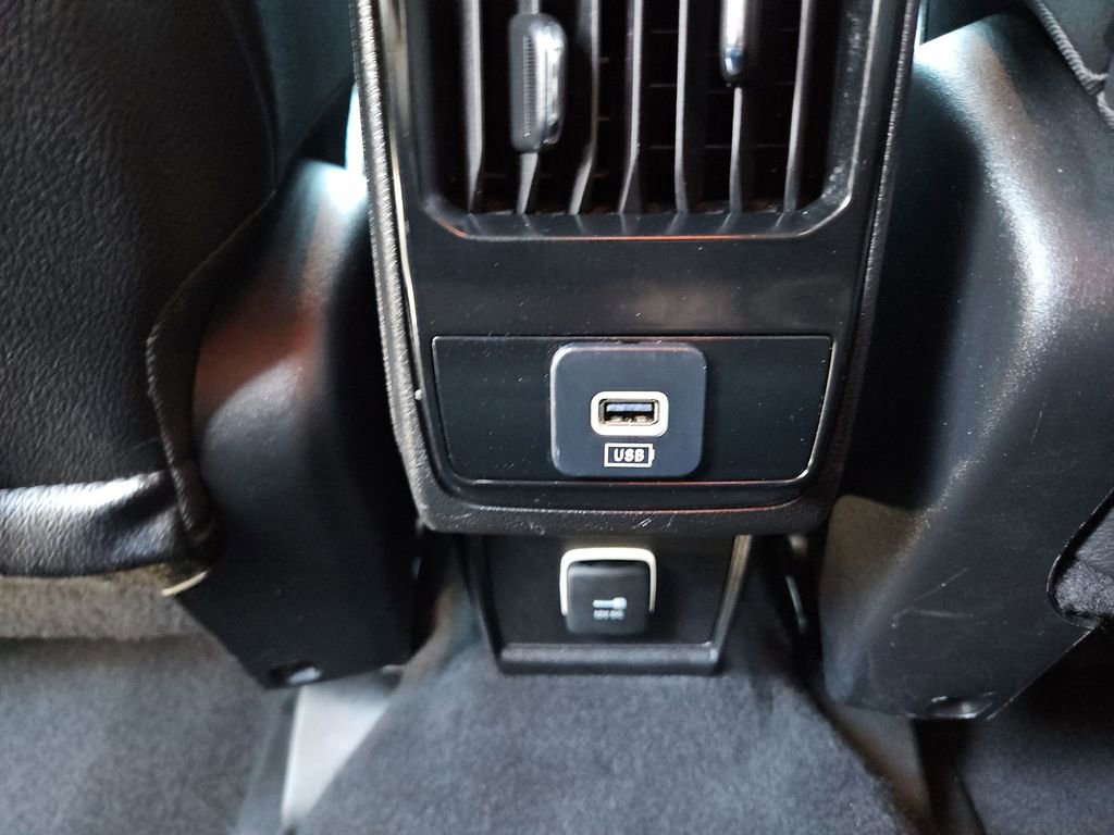 Used 2024 Jeep Compass Limited image 26