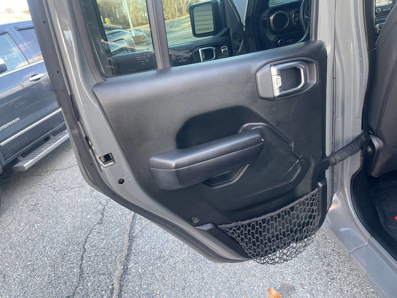 Used 2018 Jeep Wrangler Unlimited Sport S image 19