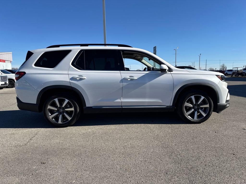Used 2024 Honda Pilot Touring image 8