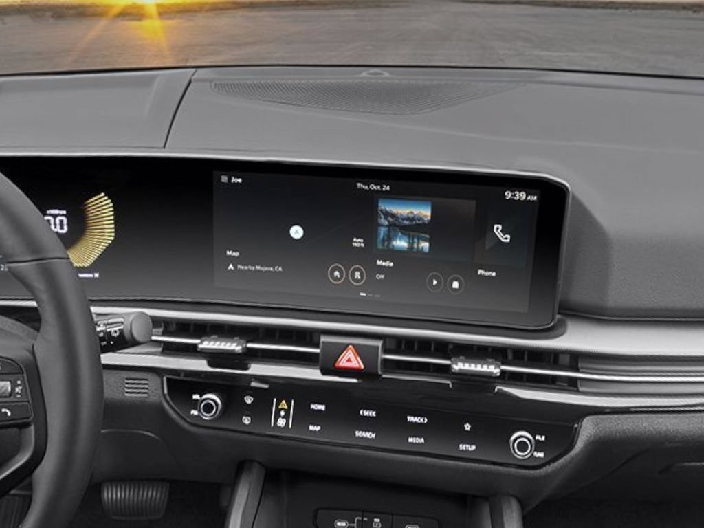 New 2026 Kia Sportage LX w/ LX Convenience Package FWD image 9