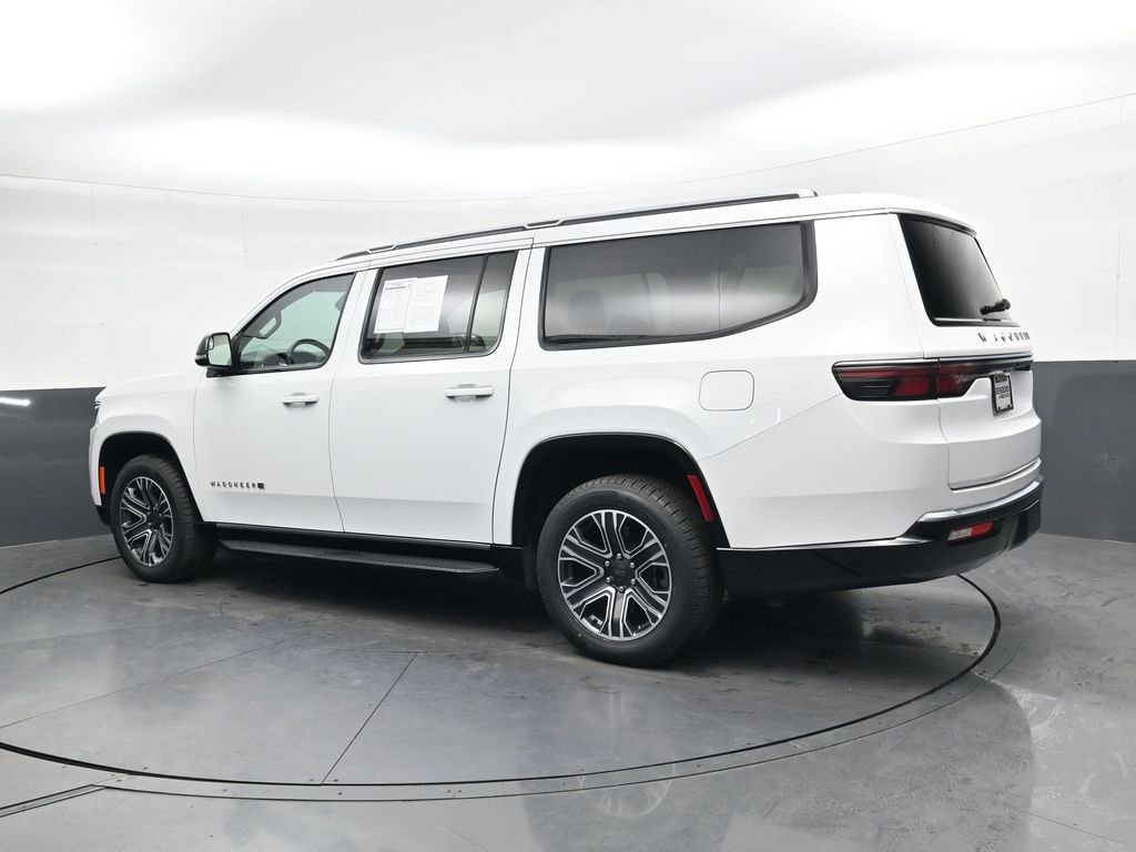 Used 2024 Jeep Wagoneer L Series II w/ Flexible Seating Group image 6