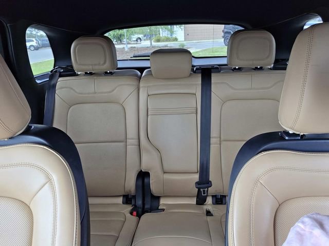 Certified 2022 Lincoln Corsair Reserve w/ Elements Package image 16