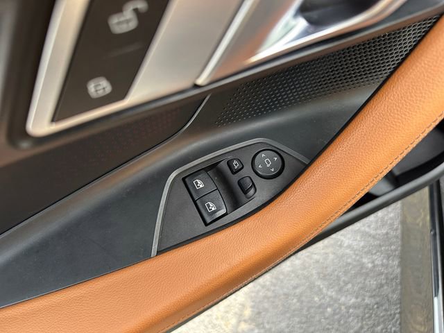 Used 2023 BMW 230i Coupe w/ Convenience Package image 17