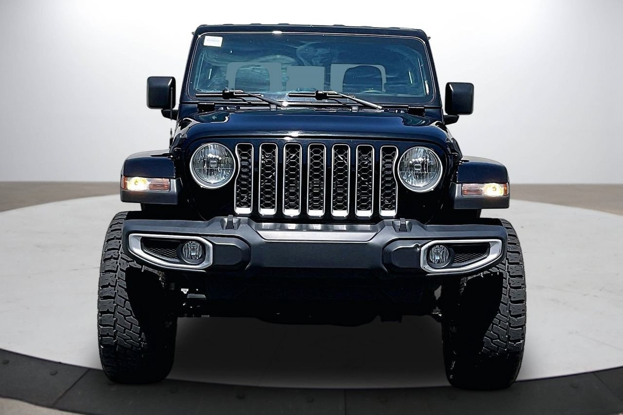 Used 2023 Jeep Gladiator Overland AWD/4WD image 3
