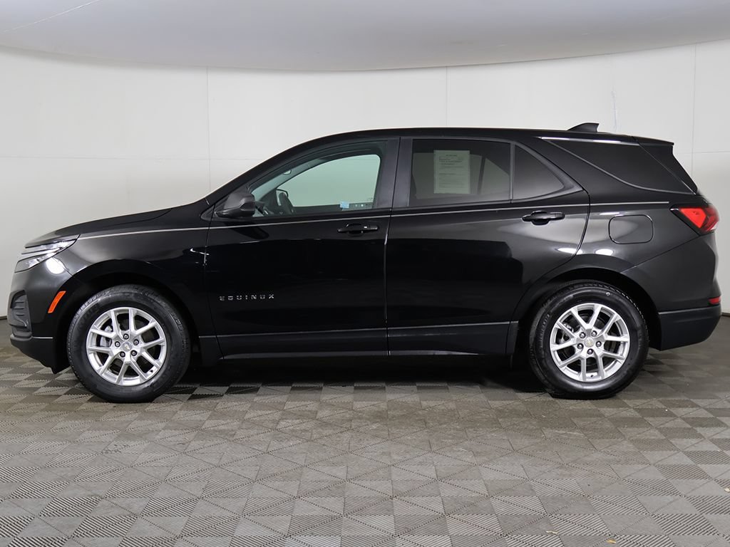 Used 2024 Chevrolet Equinox LS w/ LS Convenience Package FWD image 14