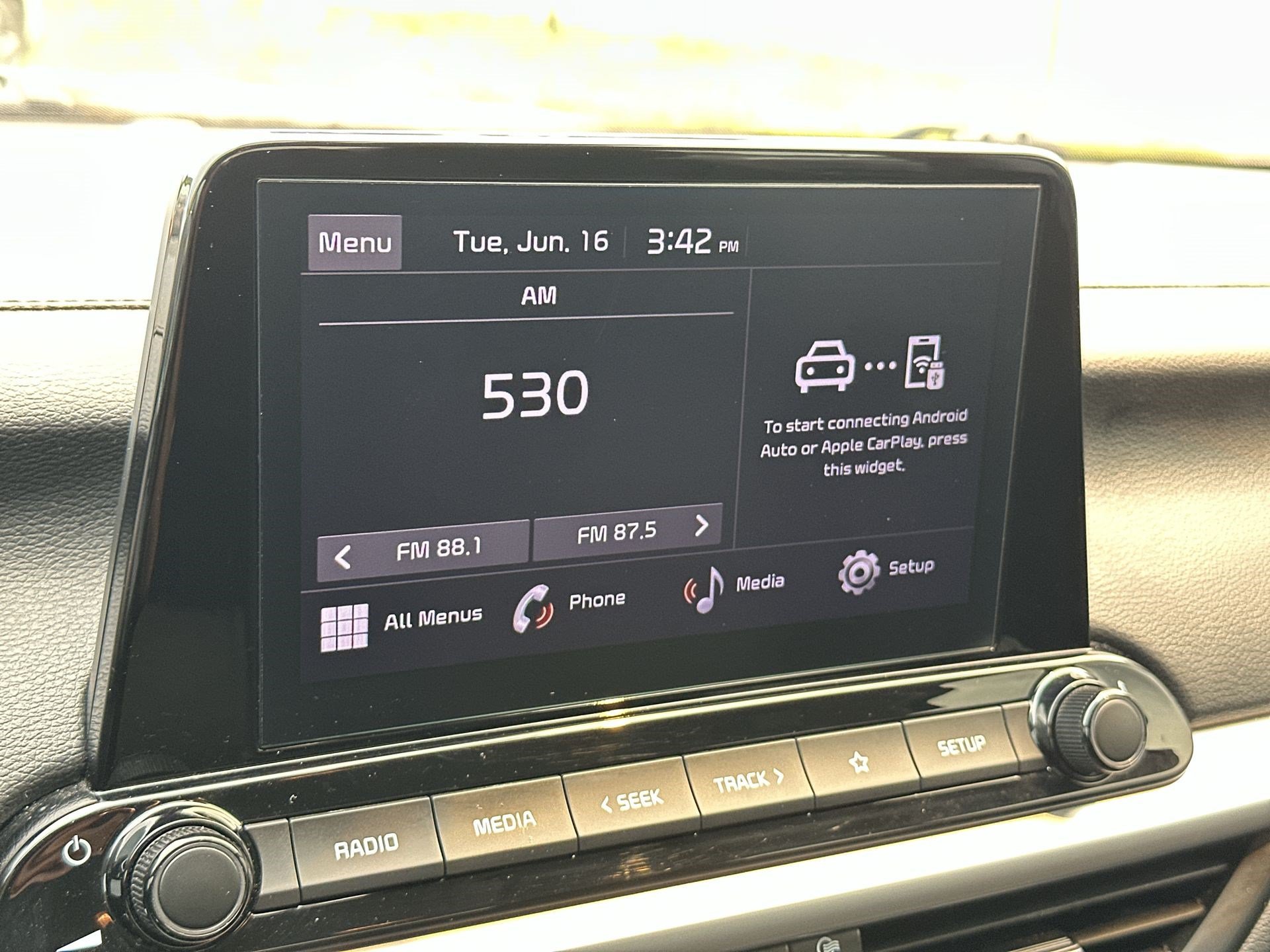 Certified 2023 Kia Forte LXS w/ LXS Technology Package FWD image 12