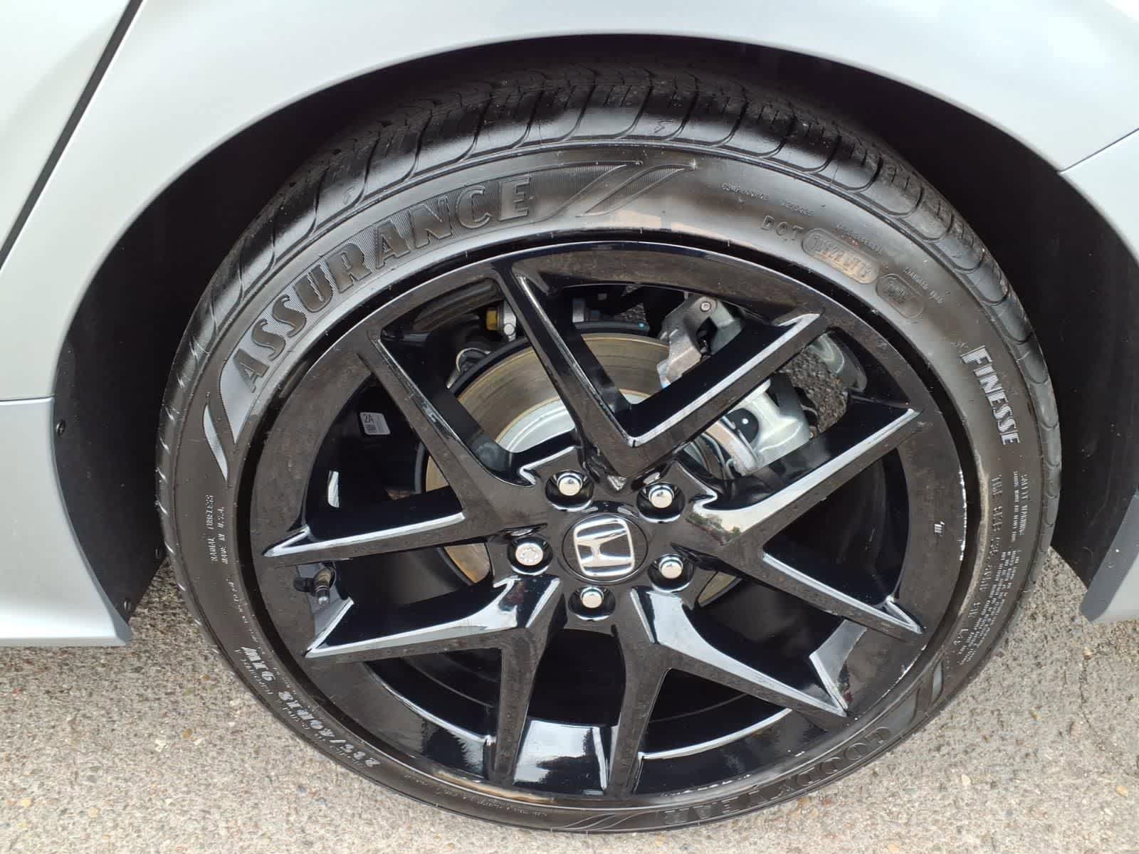 Used 2025 Honda Civic Sport image 8