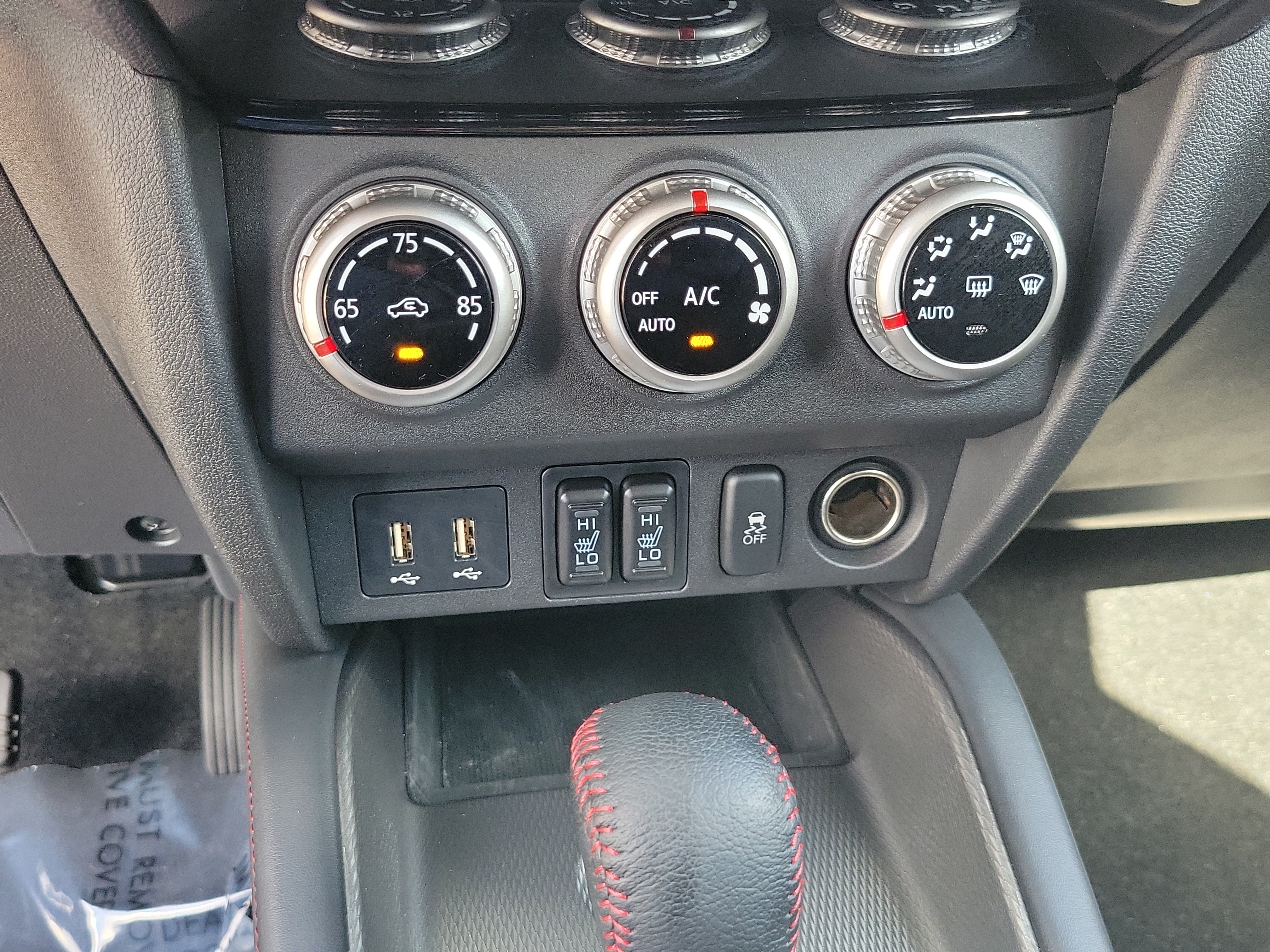 Used 2026 Mitsubishi Outlander Sport LE AWD/4WD image 29