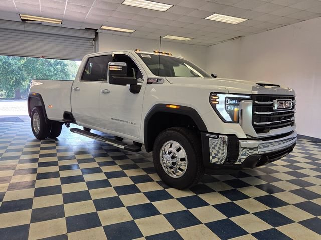 New 2026 GMC Sierra 3500 SLT w/ SLT Premium Package