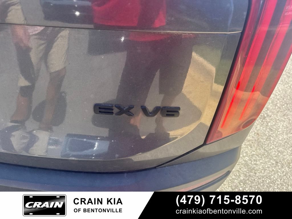 Used 2021 Kia Telluride EX w/ EX Premium Package AWD/4WD image 11