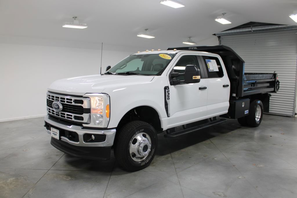 Used 2023 Ford F350 XL w/ Snow Plow Prep Package image 4