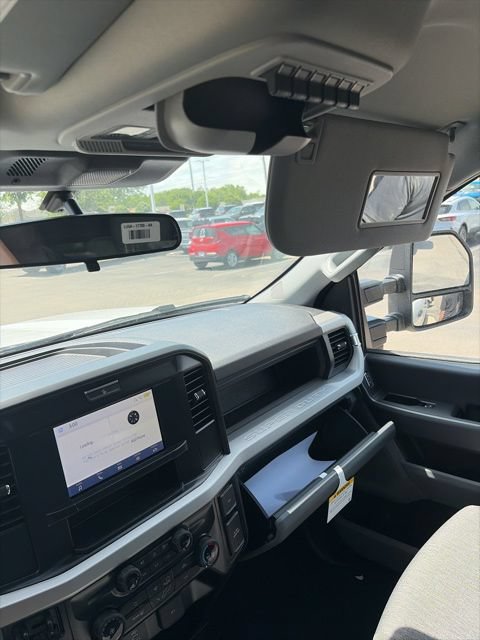 New 2026 Ford F250 XL w/ STX Appearance Package AWD/4WD image 31