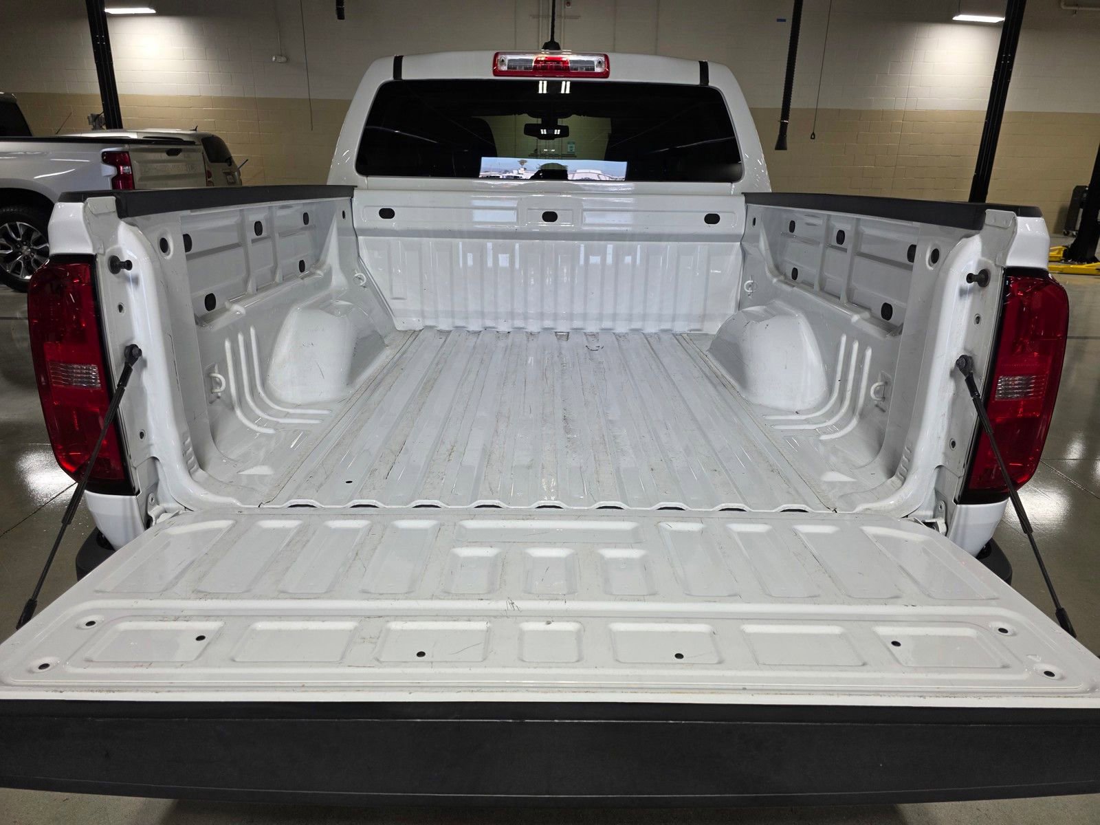 Used 2022 Chevrolet Colorado LT image 14