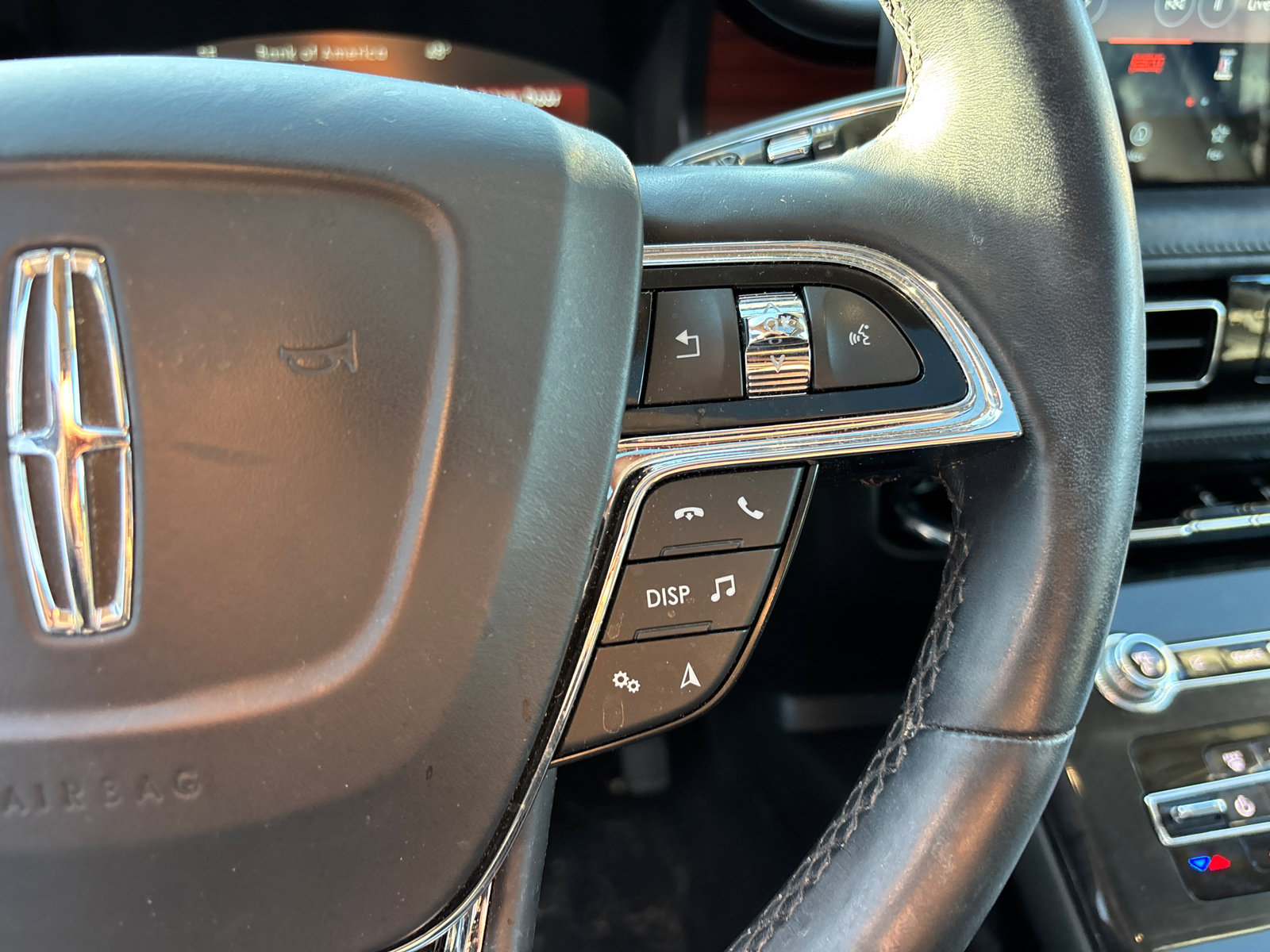 Certified 2023 Lincoln Nautilus Reserve FWD image 18