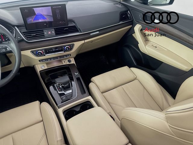 Used 2024 Audi Q5 2.0T Premium w/ Convenience Package image 29