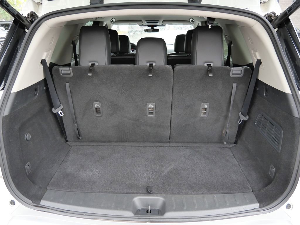 Used 2023 Nissan Pathfinder SL image 14