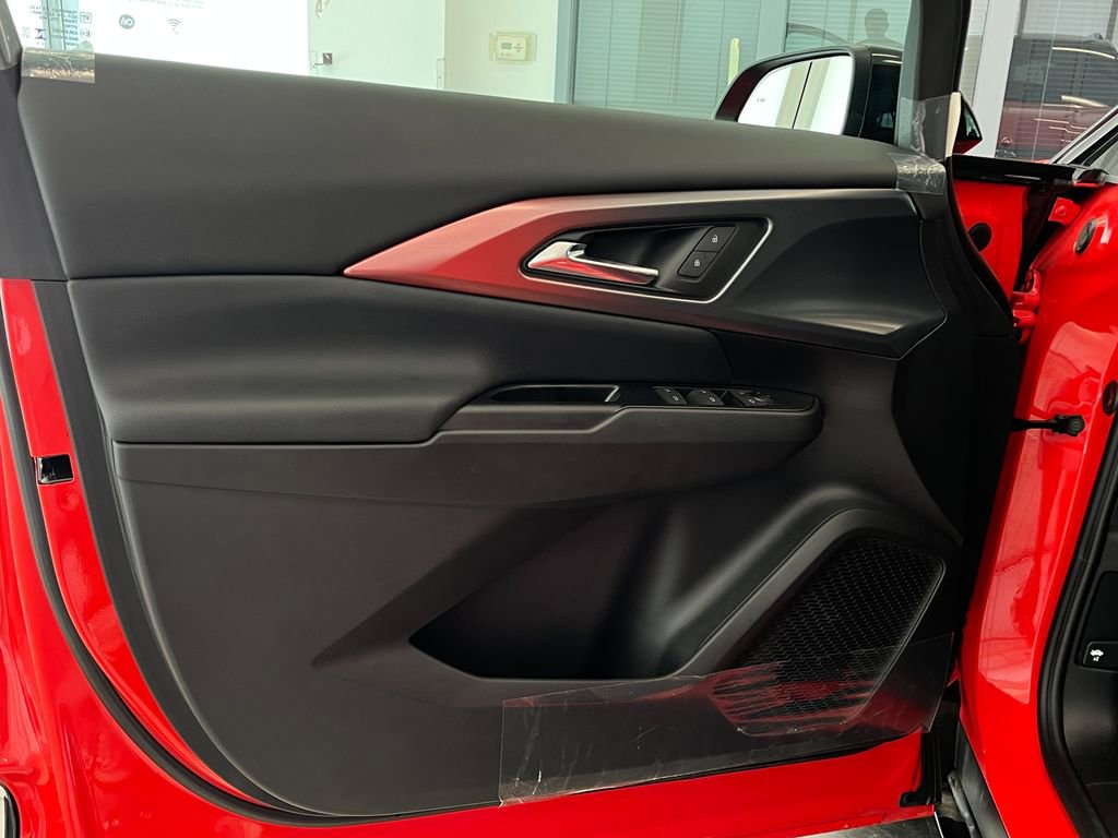 Used 2025 Chevrolet Equinox EV RS image 14