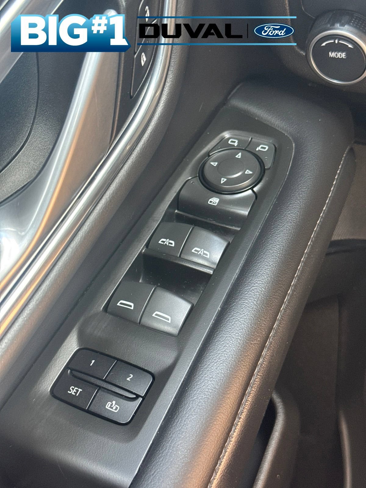 Used 2022 Chevrolet Suburban LT RWD image 5
