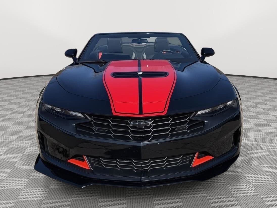 Used 2024 Chevrolet Camaro LT w/ Technology Package image 2