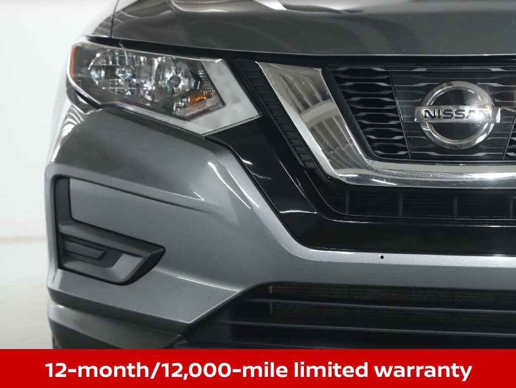 Used 2017 Nissan Rogue SV w/ Sun & Sound Touring Package AWD/4WD image 8