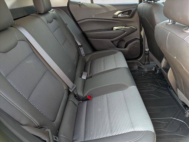 Used 2025 Chevrolet Trax LT FWD image 18