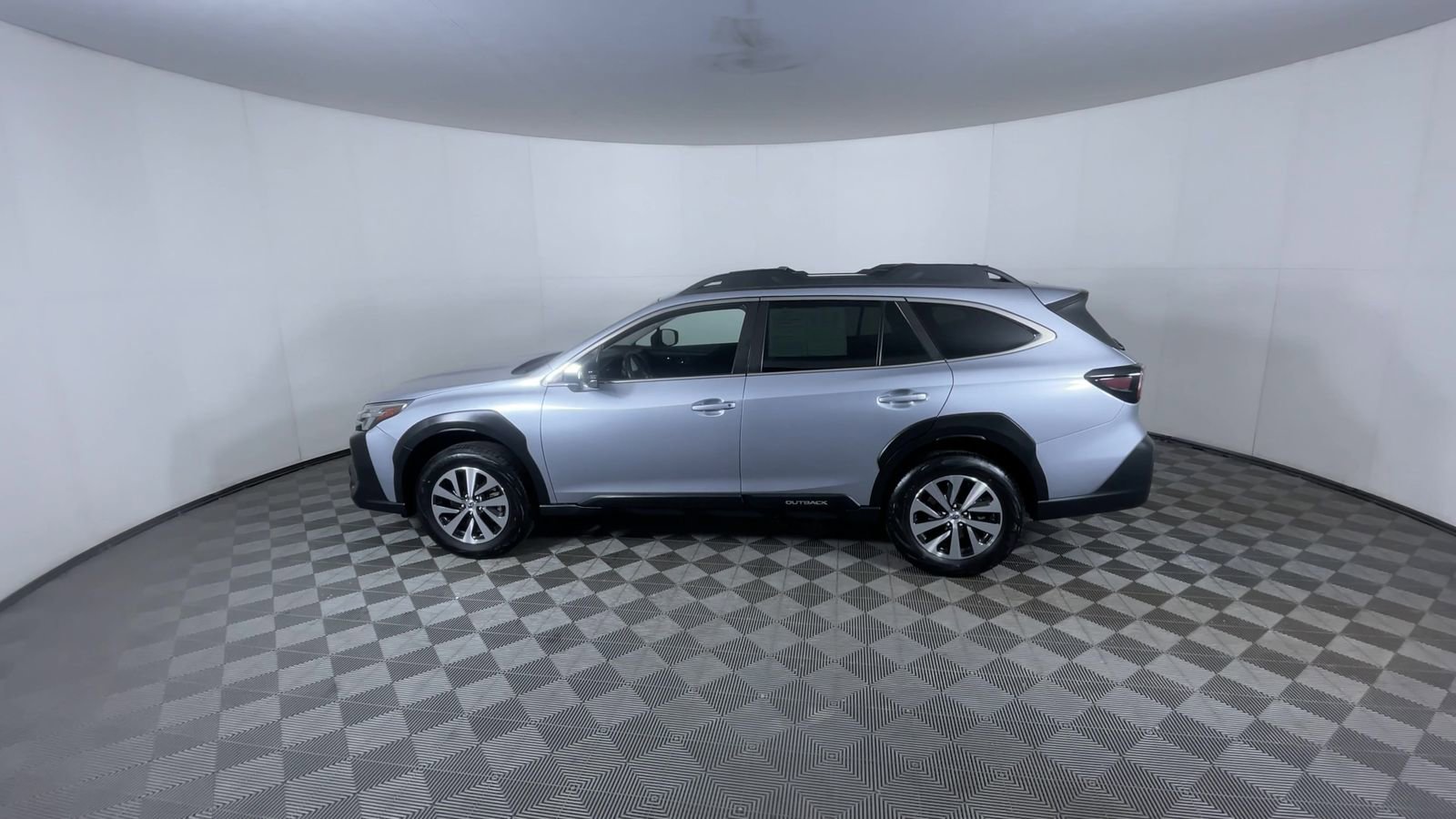 Certified 2023 Subaru Outback Premium AWD/4WD image 6