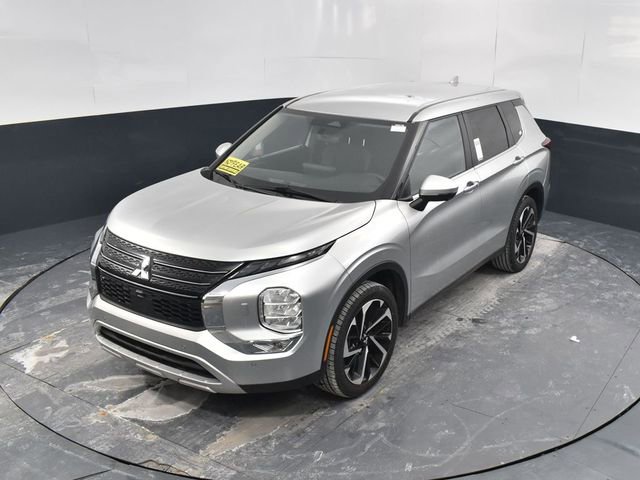 Used 2024 Mitsubishi Outlander SE image 37