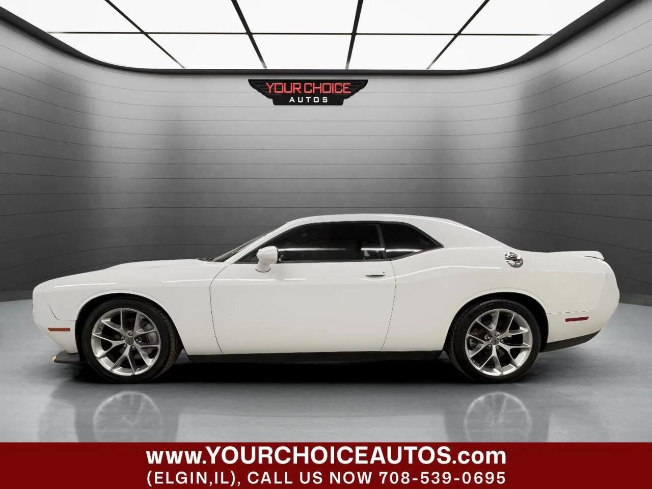 Used 2022 Dodge Challenger GT image 2