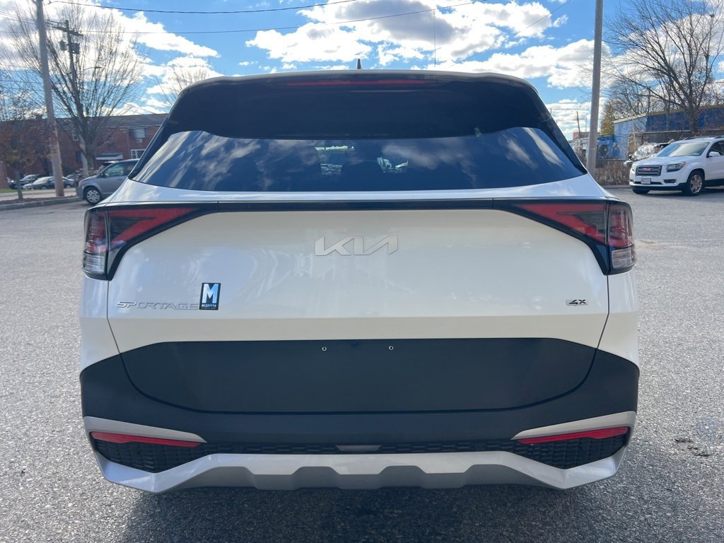 Certified 2023 Kia Sportage LX image 4