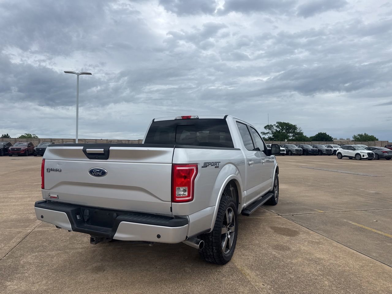 Used 2016 Ford F150 XLT w/ Equipment Group 302A Luxury AWD/4WD image 19