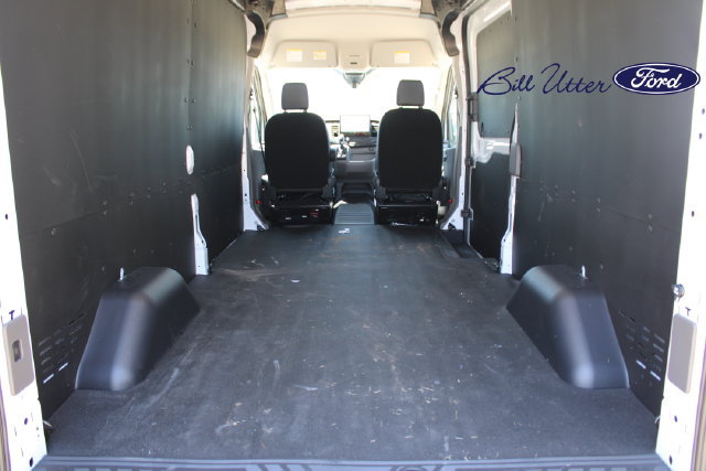 New 2026 Ford Transit 250 148 Medium Roof w/ Load Area Protection Package RWD image 6