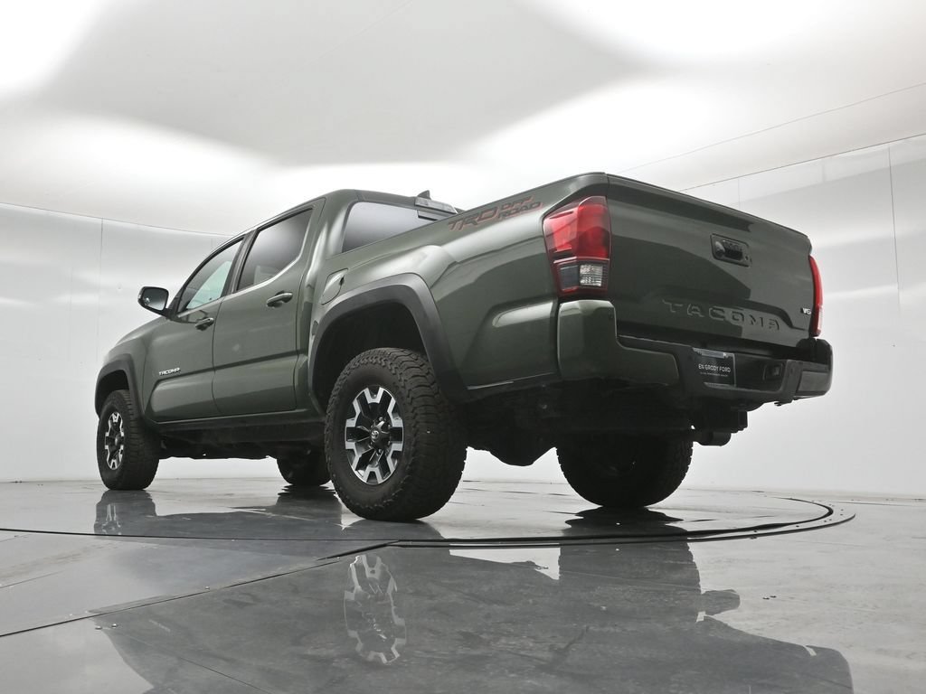 Used 2022 Toyota Tacoma TRD Off-Road w/ Technology Package RWD image 52